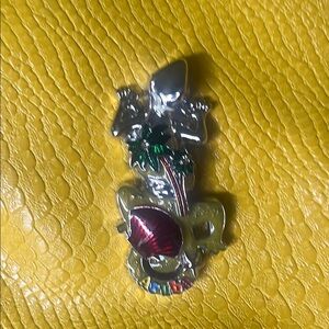 💐2/$10💐Silver magnet with Accents